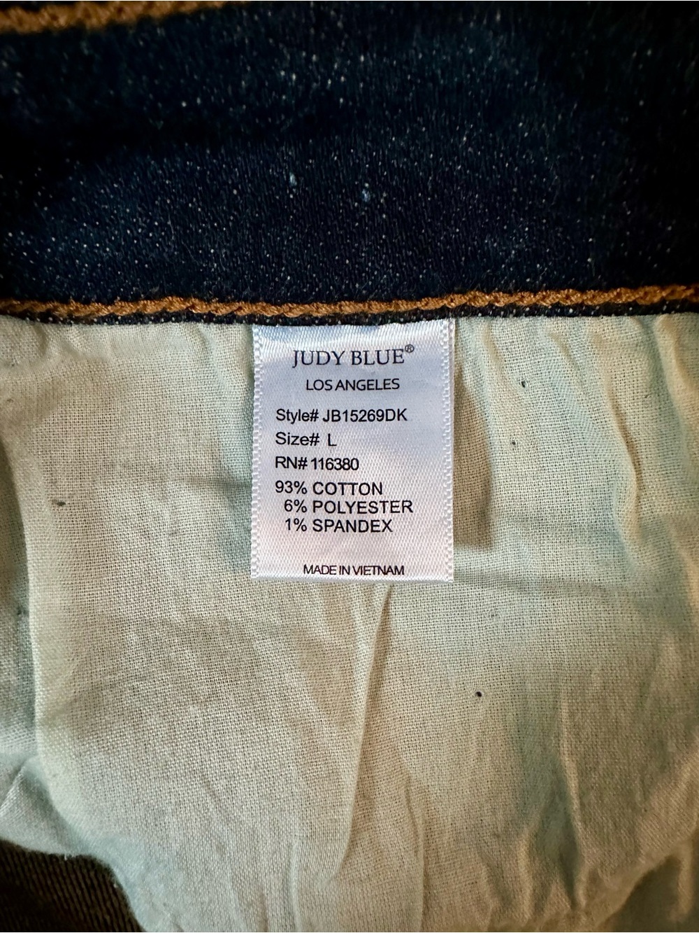 Judy Blue NWOT L Dark Wash Button-Fly Denim Shorts - Picture 5 of 6